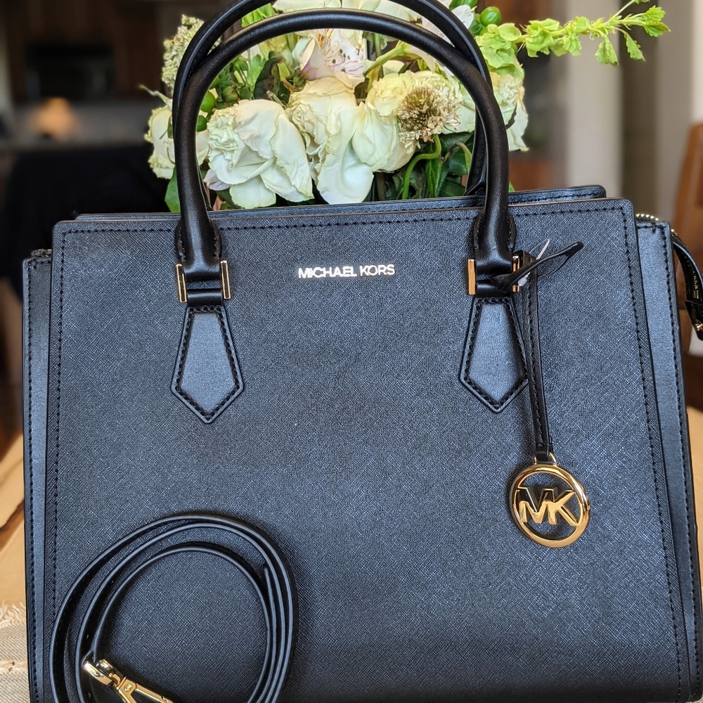 Michael kors purse